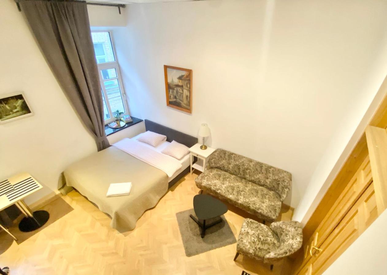 Centro Apartment Near Gedimas Avenue Аеропорт Вільнюс Екстер'єр фото