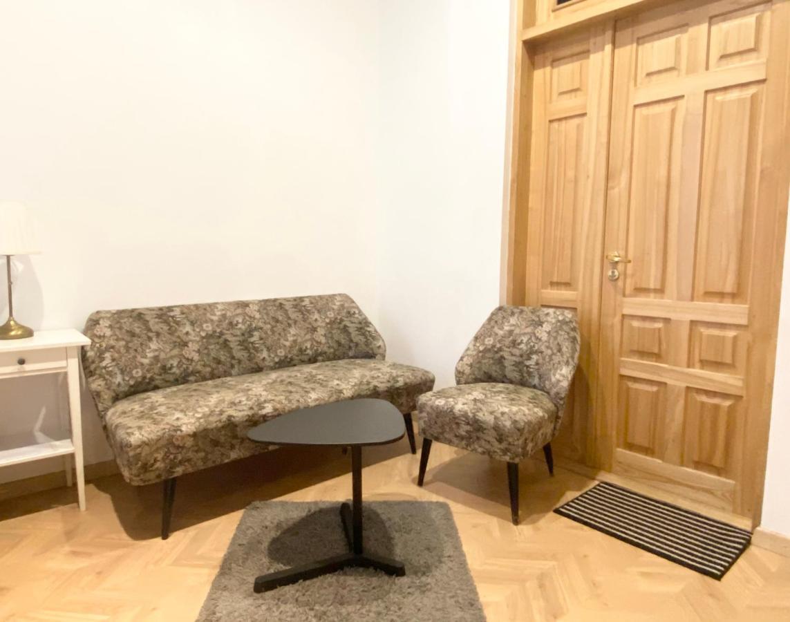 Centro Apartment Near Gedimas Avenue Аеропорт Вільнюс Екстер'єр фото