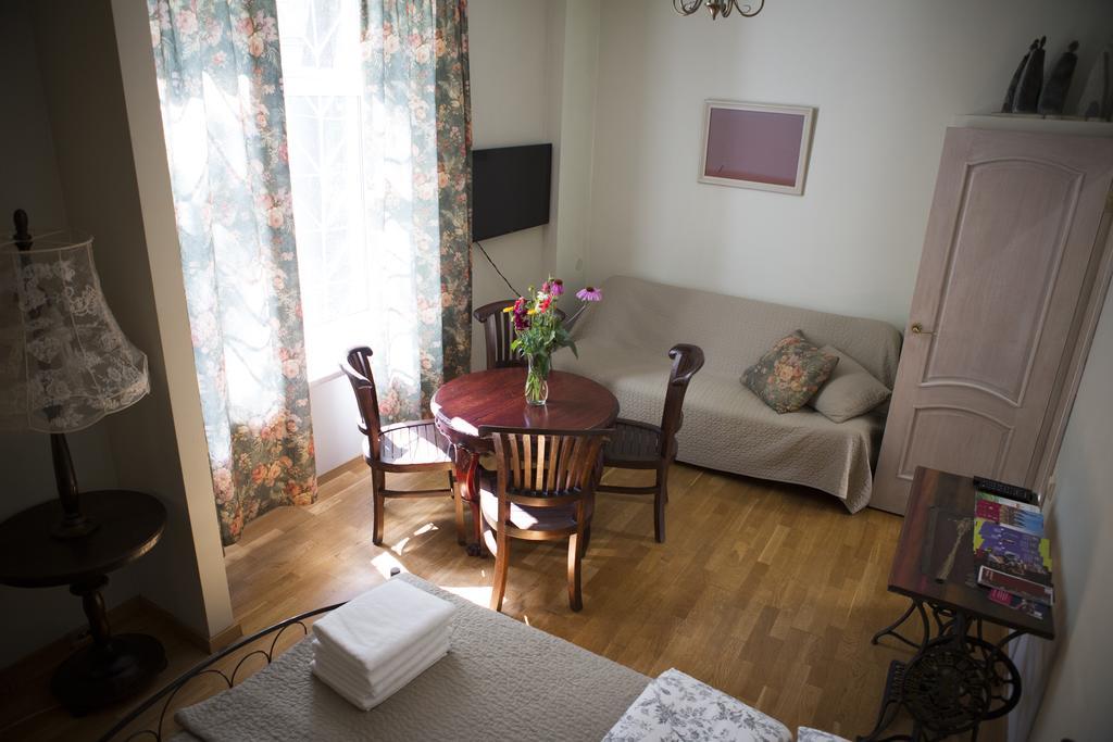 Centro Apartment Near Gedimas Avenue Аеропорт Вільнюс Екстер'єр фото